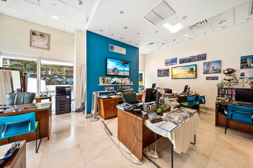 More Photos Of 2101 Brickell Ave, Miami Apartments For Sale