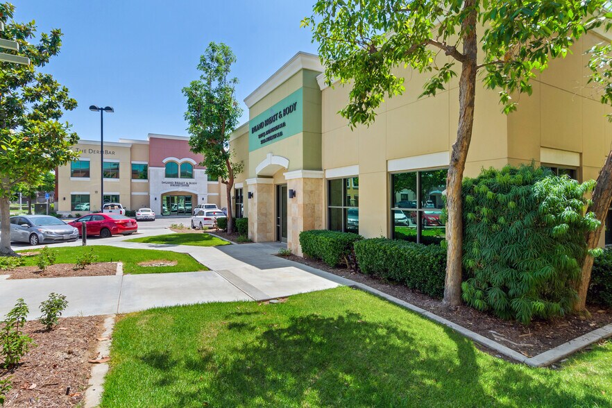 More Photos Of , Ontario Office For Sale