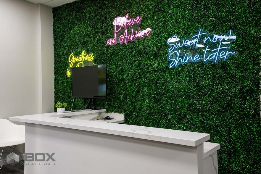 More Photos Of 5451 N University Dr, Coral Springs Office For Sale