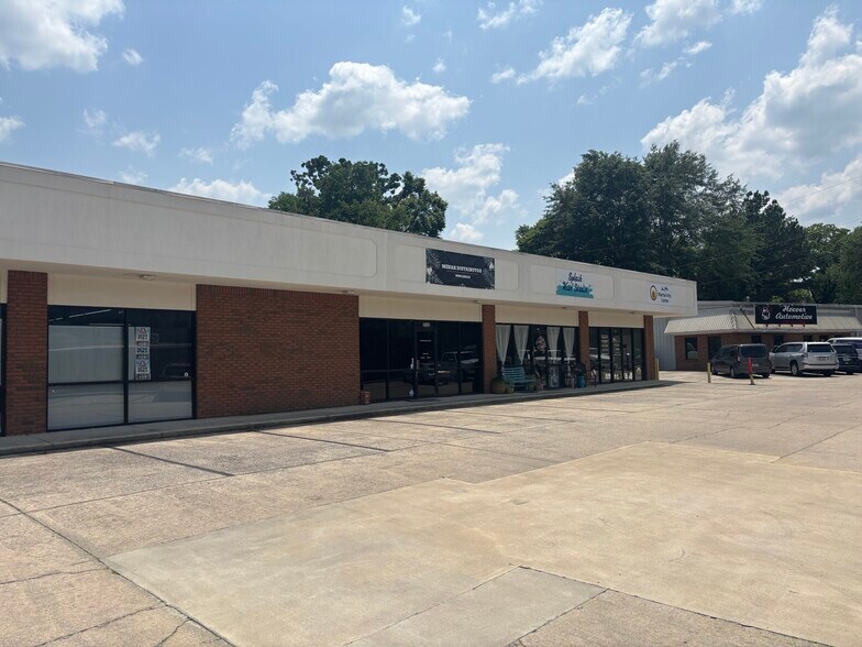 Primary Photo Of 2032 Old 31 Hwy, Birmingham Unknown For Lease