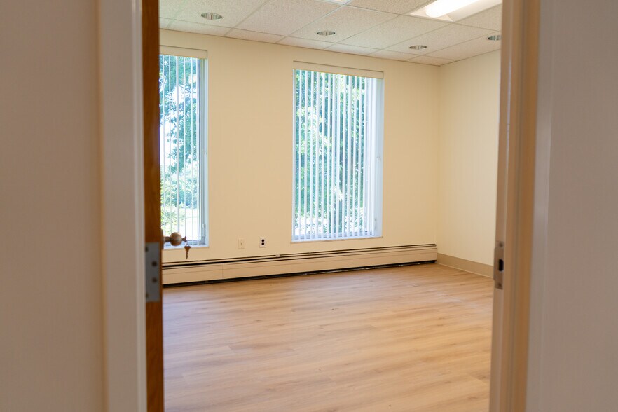 More Photos Of 3550 W Market St, Akron Office For Lease