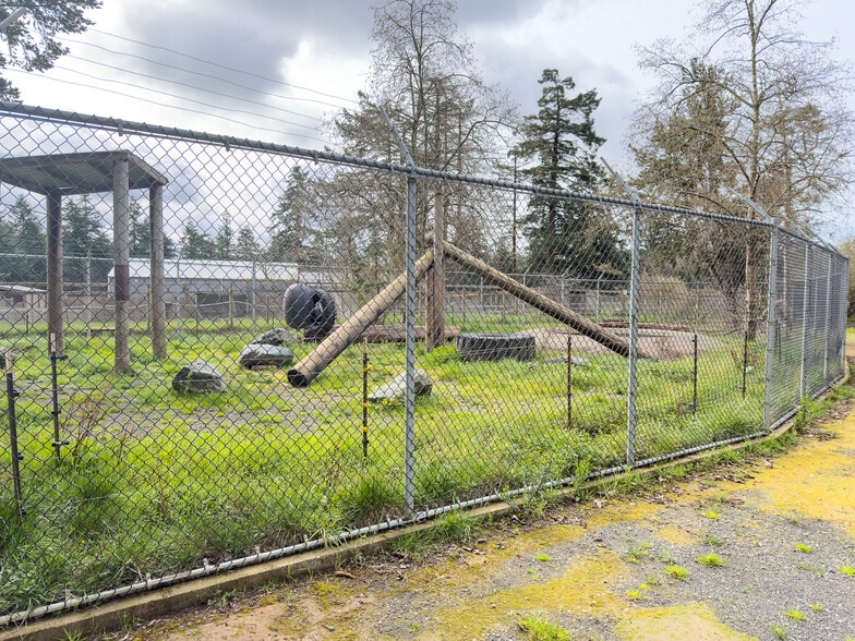 More Photos Of 46914 US-101, Bandon General Retail For Sale