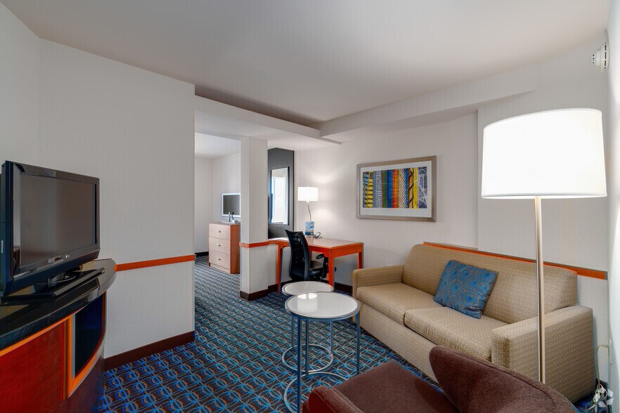 More Photos Of 4735 Helen Hauser Blvd, Titusville Hotel For Sale