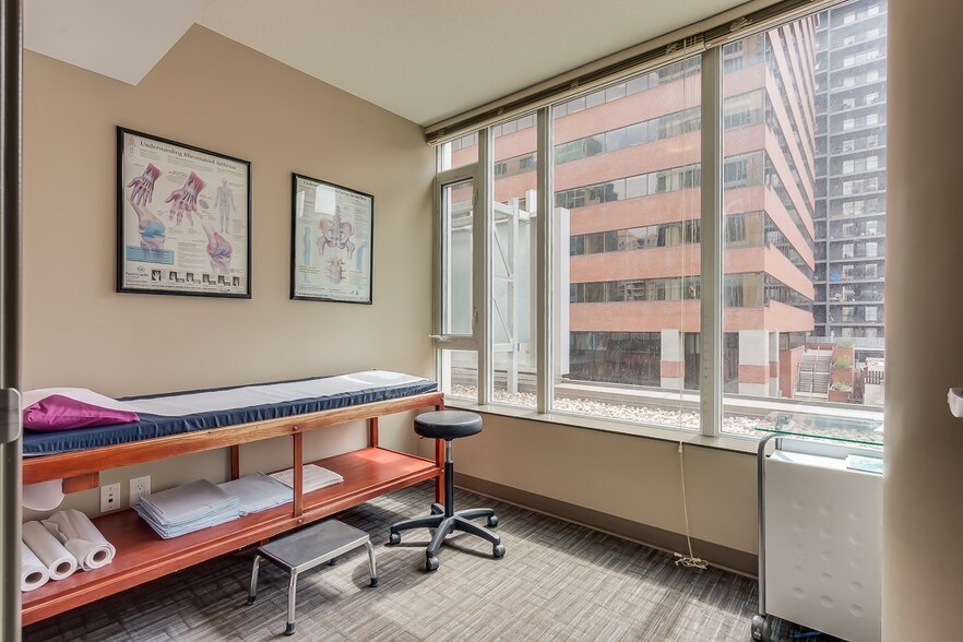 More Photos Of 888 4th Ave SW, Calgary Office For Sale