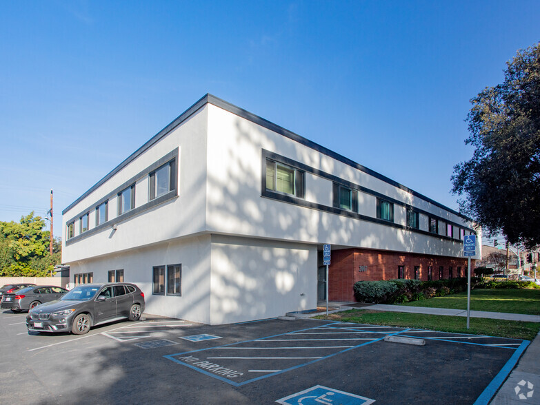 Primary Photo Of 2007 W Hedding St, San Jose Office For Lease