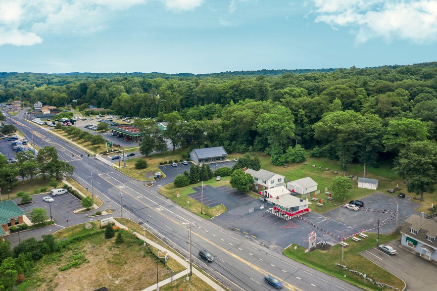 More Photos Of 1620 Ulster Ave, Lake Katrine Restaurant For Lease