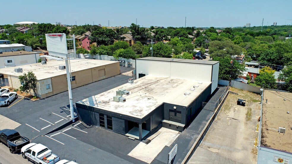 More Photos Of 5715 Kenwick St, San Antonio Warehouse For Lease