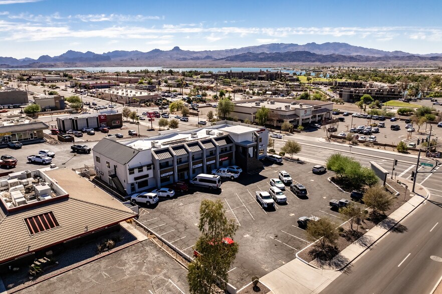 More Photos Of 1600 Mcculloch Blvd N, Lake Havasu City General Retail For Lease