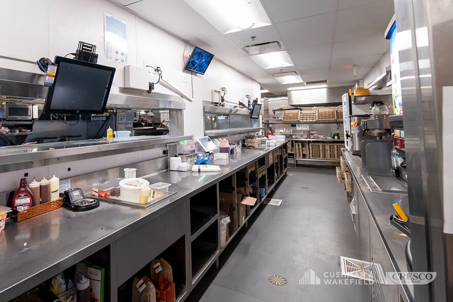 More Photos Of 2190 Walker Lake Rd, Ontario Restaurant For Lease