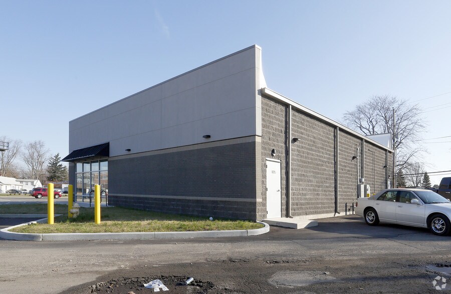 8375 Pendleton Pike, Indianapolis, IN 46226 Retail For Lease
