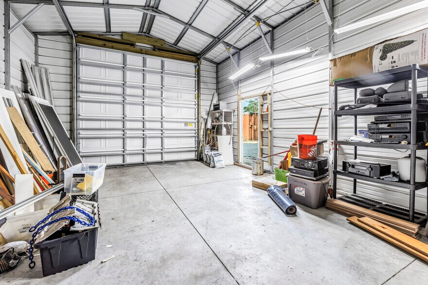 More Photos Of 2363 1st Ave N, Saint Petersburg Office For Sale