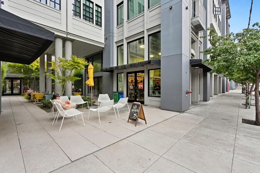 More Photos Of 1717 17th St, San Francisco Apartments For Lease