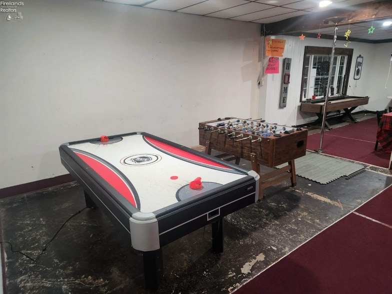 More Photos Of 3096 State Route 99 S, Willard General Retail For Sale