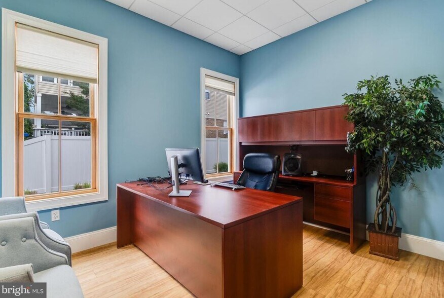 More Photos Of 9120 Chesapeake Ave, North Beach Medical For Lease