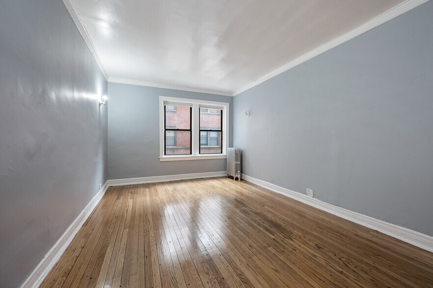 More Photos Of 4408-4414 S Drexel Blvd, Chicago Apartments For Sale