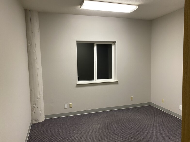 More Photos Of 15403 NE Caples Rd, Brush Prairie Warehouse For Lease