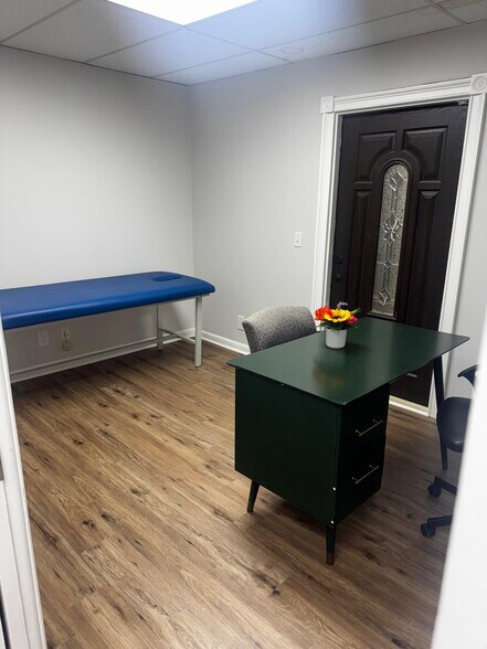 More Photos Of 9690 W Sample Rd, Coral Springs Medical For Lease