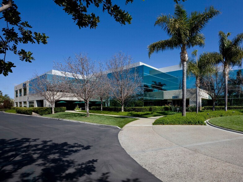 More Photos Of 9449 Carroll Park Dr, San Diego Unknown For Lease