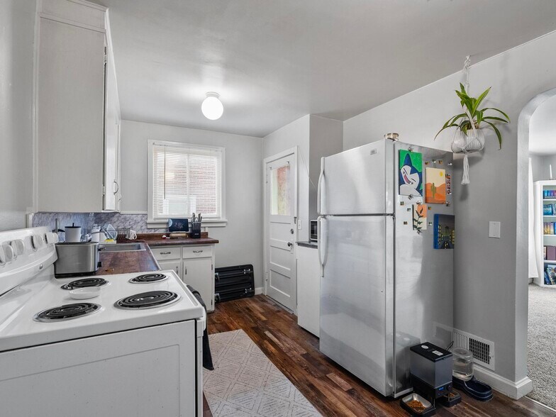 More Photos Of 37 S 700 W, Provo Apartments For Sale