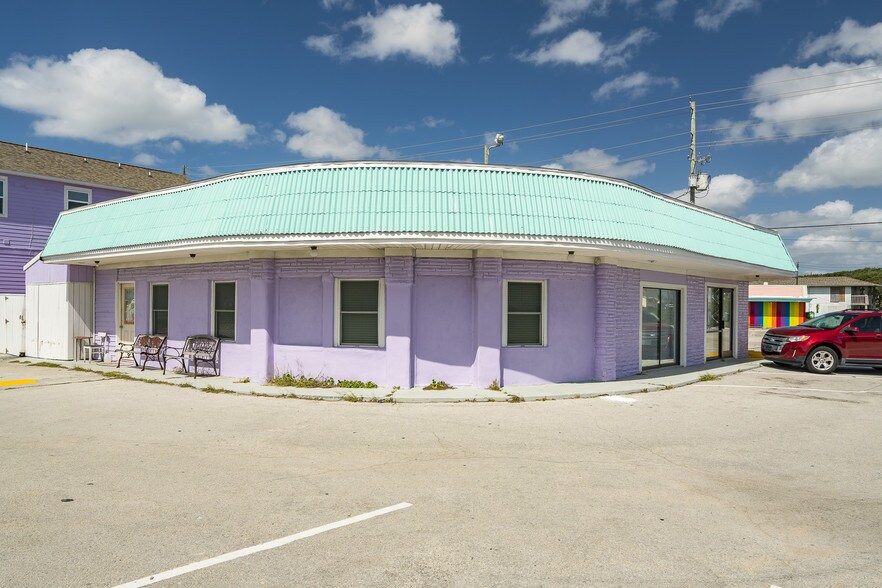More Photos Of 100 E Fort Macon Rd, Atlantic Beach Restaurant For Sale