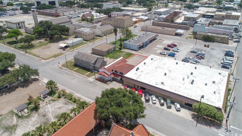 More Photos Of 312 E 2nd St, Alice Healthcare For Sale