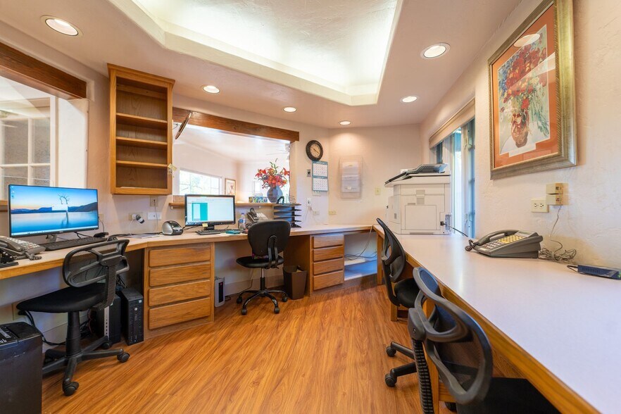 More Photos Of 3649 Main Ave, Durango Medical For Sale