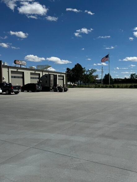 More Photos Of 23480 Mynard Rd, Greenwood Truck Terminal For Lease
