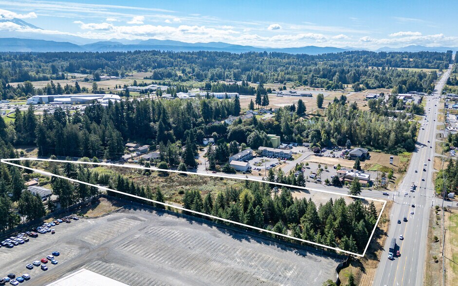 More Photos Of 10301 Eustis Hunt Rd E, Graham Land For Sale