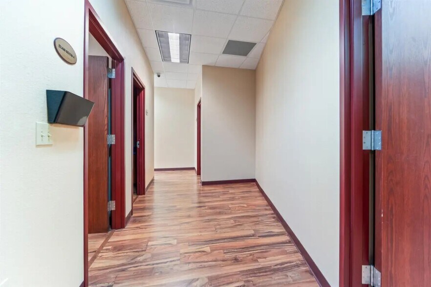 More Photos Of 180 Knights Way, Fond Du Lac Medical For Sale