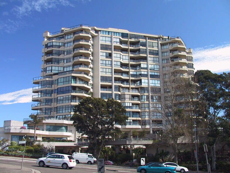 More Photos Of 180 Ocean St, Edgecliff Apartments For Lease