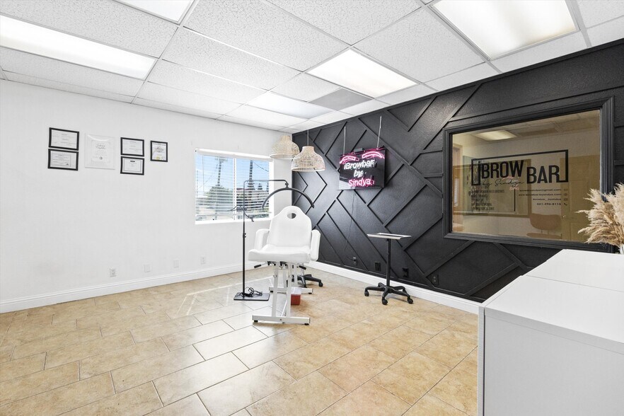 More Photos Of 205 E 18th St, Bakersfield Manufacturing For Sale