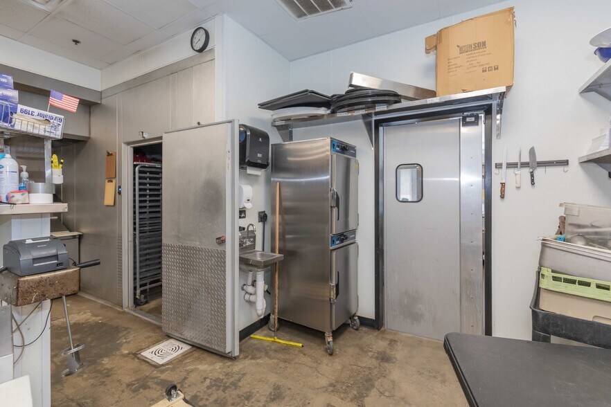 More Photos Of 600 S Buchanan St, Amarillo Storefront Retail Office For Sale