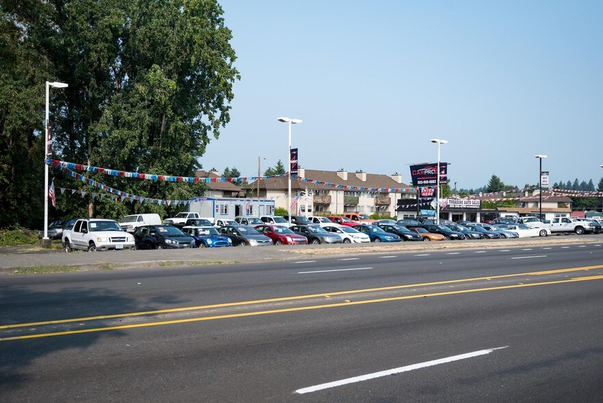 Primary Photo Of 20155 McLoughlin Blvd, Gladstone Land For Lease