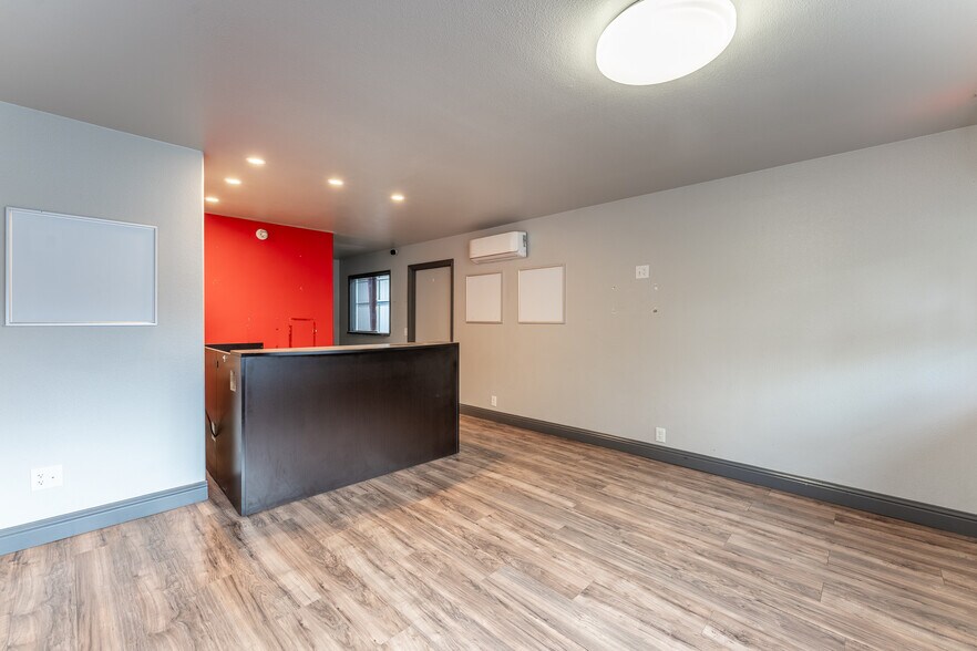 More Photos Of 550 Talmage Rd, Ukiah Auto Repair For Lease
