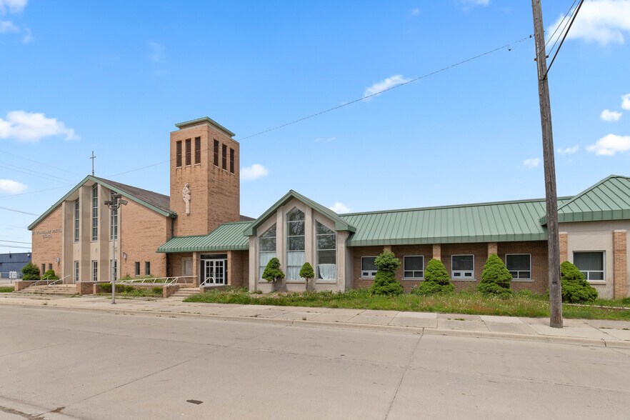 Primary Photo Of 266 Antoine St, Wyandotte Religious Facility For Lease