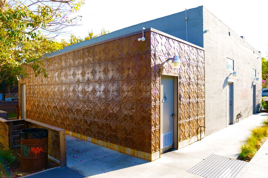 More Photos Of 613 E Santa Ana Blvd, Santa Ana Storefront Retail Residential For Lease