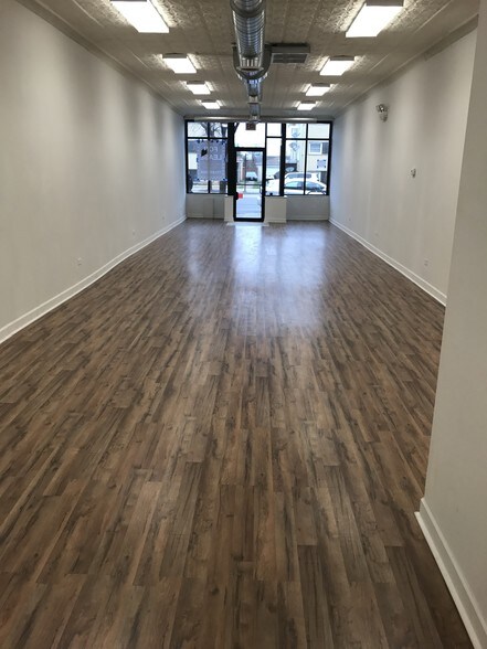 More Photos Of 5853 W Irving Park Rd, Chicago Storefront For Lease