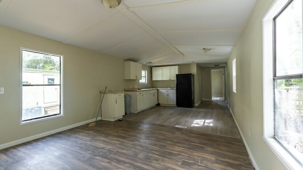 More Photos Of 14455 E Highway 25, Ocklawaha Manufactured Housing Mobile Home Park For Sale