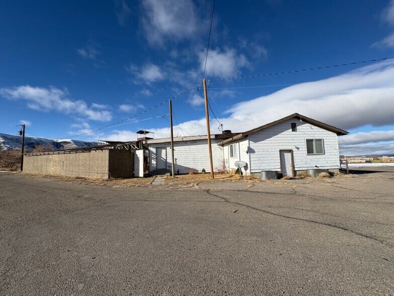 More Photos Of 450 Yellowstone Rd, Rock Springs Specialty For Sale