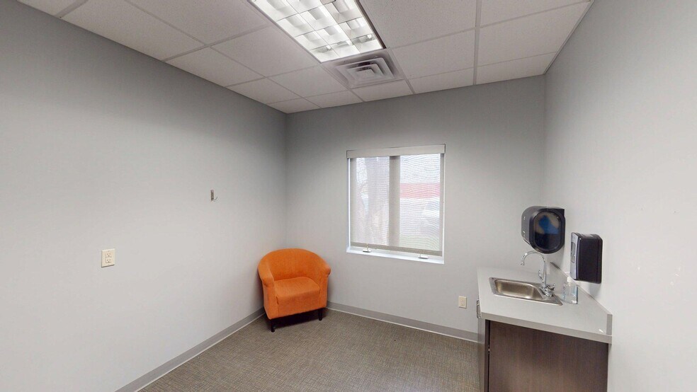 More Photos Of 1192 E Pershing Rd, Decatur Medical For Lease