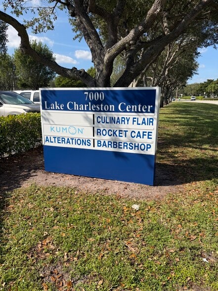 More Photos Of 7000 Charleston Shores Blvd, Lake Worth Unknown For Lease