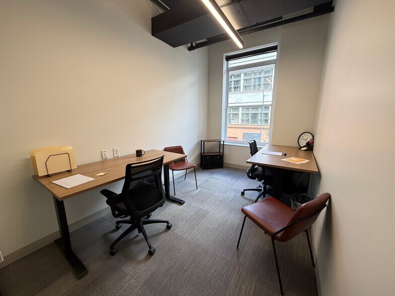 More Photos Of 159 4th Ave N, Nashville Office For Lease