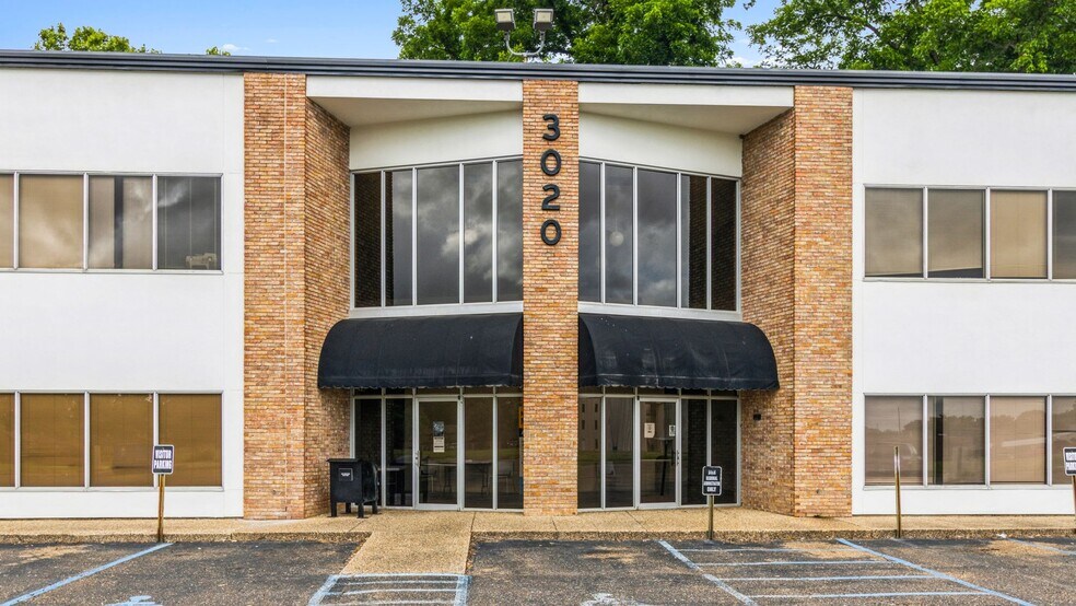 More Photos Of 3020 Knight St, Shreveport Loft Creative Space For Lease