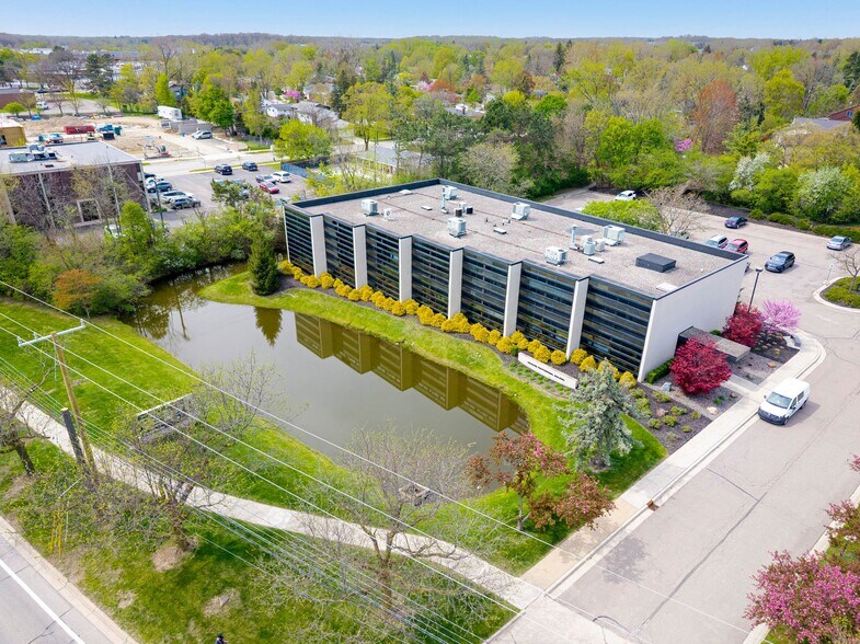 More Photos Of 3055 Plymouth Rd, Ann Arbor Office Residential For Lease