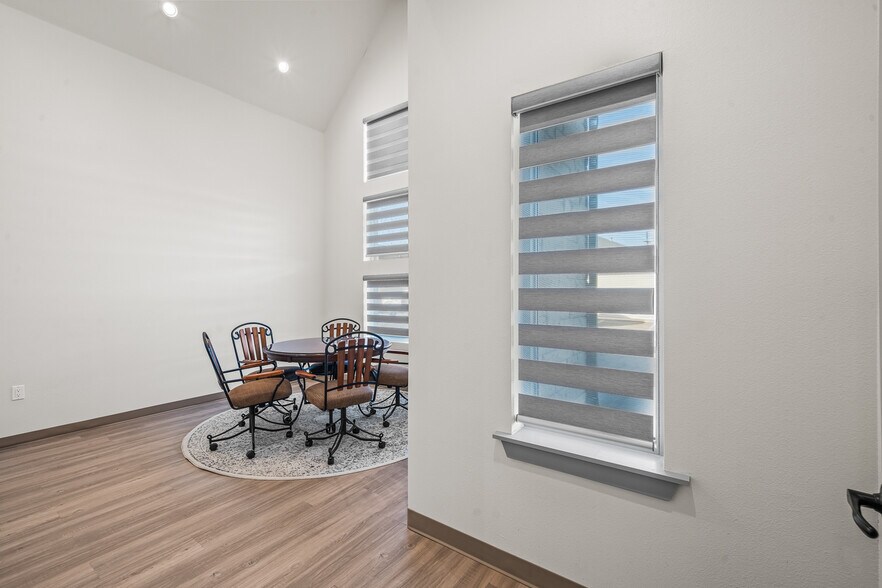 More Photos Of 6403 107th St, Lubbock Office For Lease