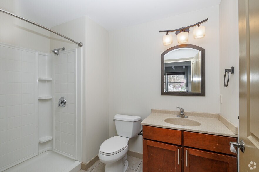 More Photos Of 4001 E Genesee St, Syracuse Apartments For Lease