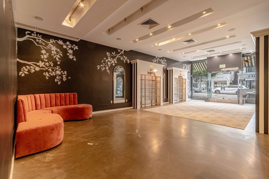 More Photos Of 1932-1938 Union St, San Francisco Storefront Retail Office For Lease