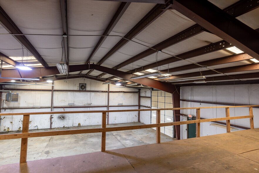 More Photos Of 2997 Spartanburg Hwy, East Flat Rock Warehouse For Sale
