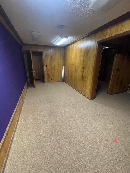More Photos Of 1315 24th Ave SW, Norman Freestanding For Lease