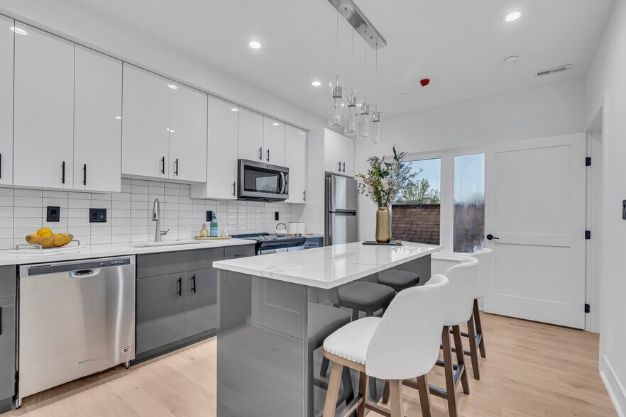 More Photos Of 1103 Fern St NW, Washington Apartments For Sale